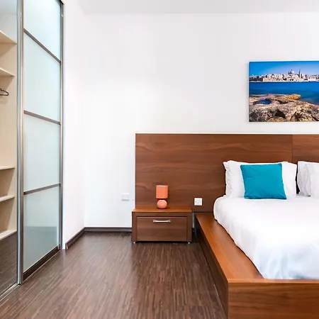 Unique & Spacious 2br In Center By Arcobnb