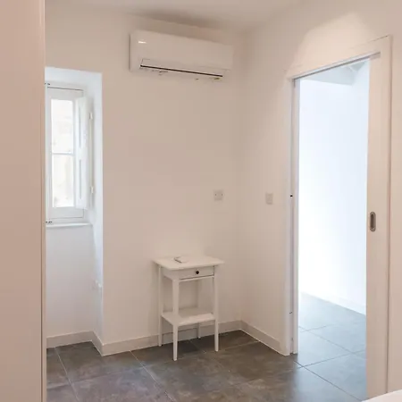 Unique & Spacious 2br In Center By Arcobnb Apartment