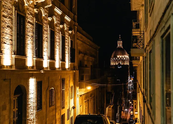 Unique&spacious 2br In Center By Arco Collection Lejlighed *