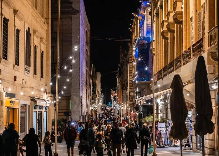 Unique&spacious 2br In Center By Arco Collection Lejlighed